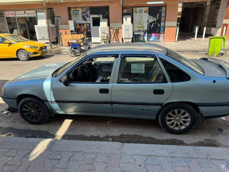 السلام عليكم اوبل فكترا للبيع
موديل 1991 
صبغ عام اثر جراد 
محرك 1600 مكفول 
كير مكفول 
سنويه صاقطه تحويل ثاني يوم 
السعر 30 وبيها مجال 
الأنبار الفلوجه 
***********
