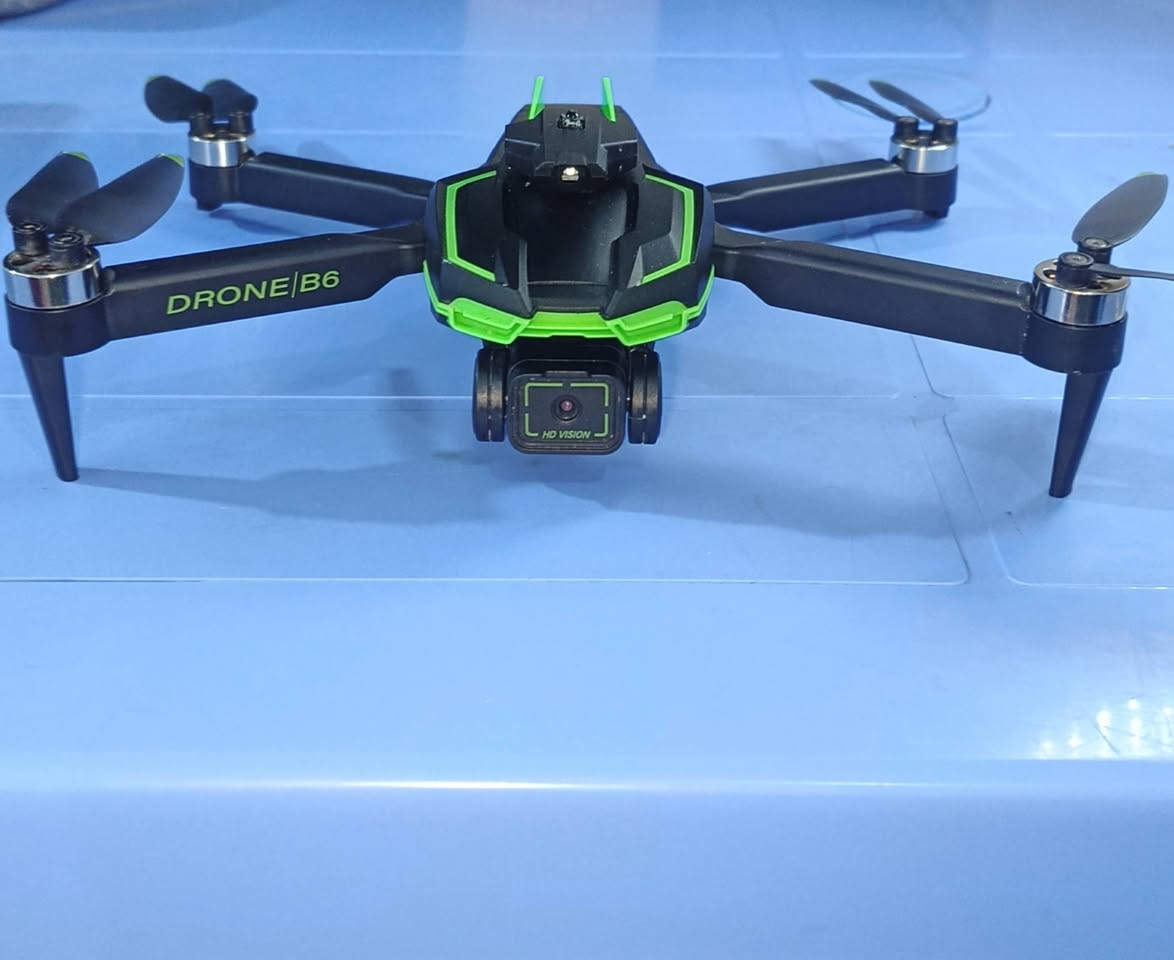 درون للبيع. 
المكان جبله. 

🔥🔥🔥🔥🔥🔥🔥🔥🔥🔥
نوعيه B6.      

طيران لمده 15دقيقه. 

دوران 360درجه. 

كامرات عدد 2 

حساس مانع تصادم 360درجه. 

تربط عله جهاز. 

تحتوي على ريش احتياطي عدد8.

بطاريه عدد 2.

ودرنفيس خاص بيهه. 

ارتفاع 150متر  المدى 200

رقم ***********

