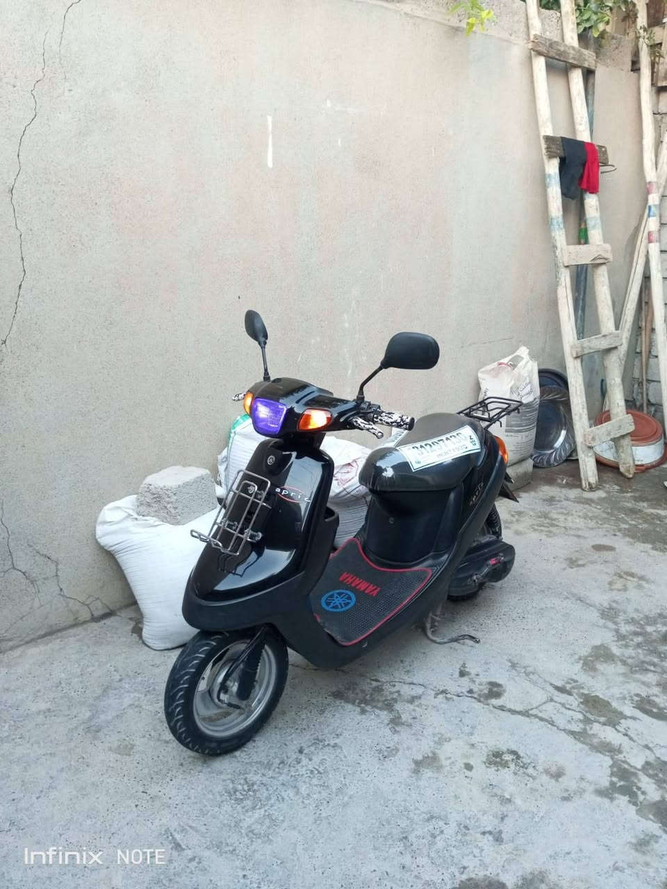 سلام عليكم متاح 
ماطور بوتين فول حديث مكينه شرط قبق هندر مفتوح 
درع اصلي ماطور نضيف تحريكه ومعدل 
السعر 600 وبي 
مجال الاستفسار اكثر اتصل
***********
