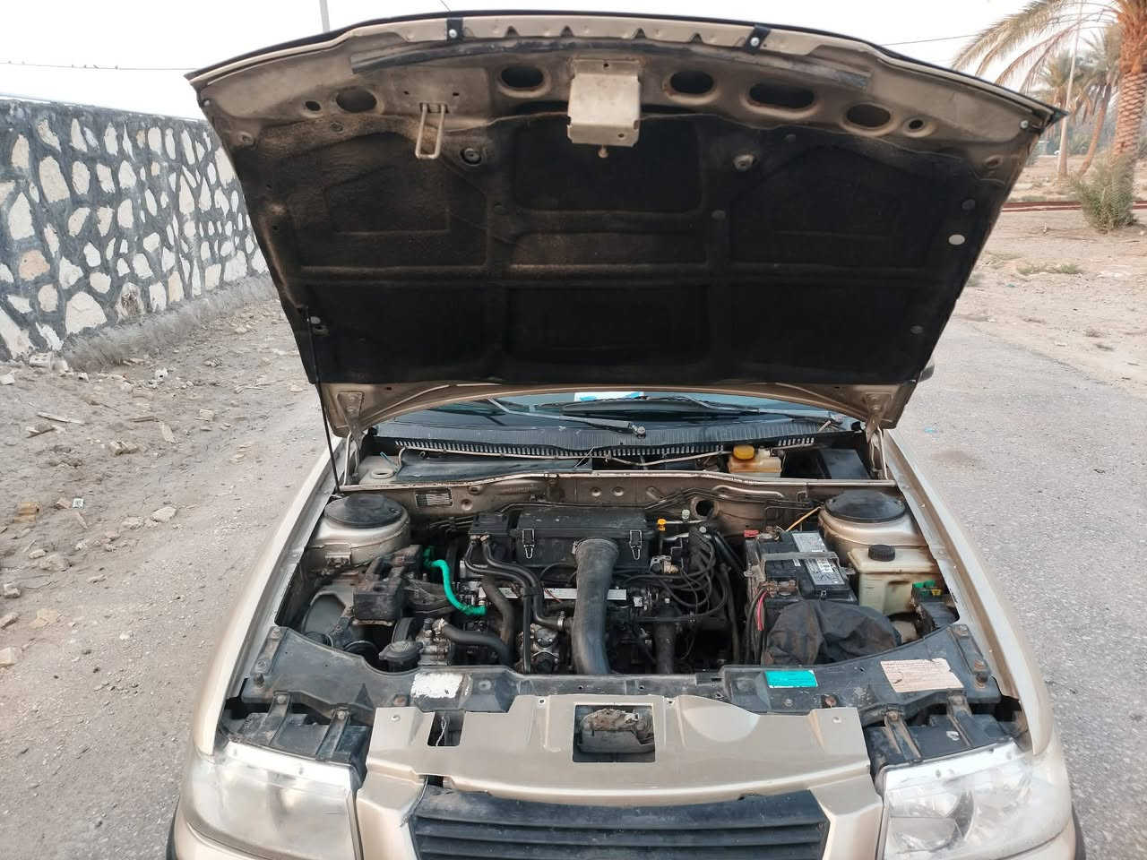 سمند 2009مكينه وكير وحدادية وشواصي مكفولات لاضربه و لا حادث 
بس مصبوغه عام للجماليه 
السنويه الغاية 2029
السعر 36
المكان بابل حله غير متواجد على الفيس الاستفسار الاتصال بالرقم *********** وشرط التحويل
