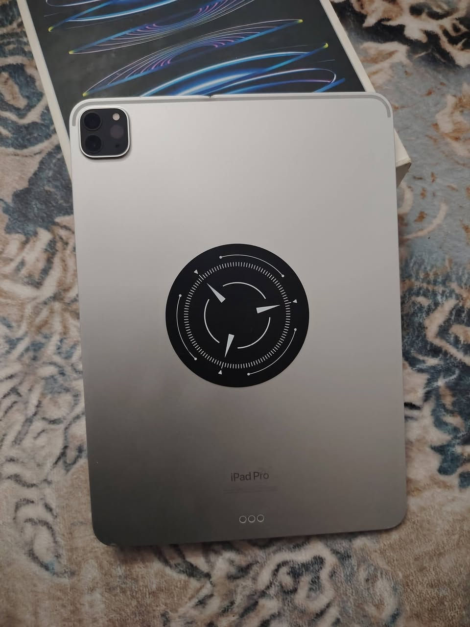 ايباد 11برو m2 ذاكره 256 بطاريه 90 نظافه 98%بس ضربه ب شاصي وضربه خفيفه م مبينه مثل مموضح ب صوره السعر 750 وبي مجال بسيط العنوان ديالى بعقوبه للتواصل ***********
