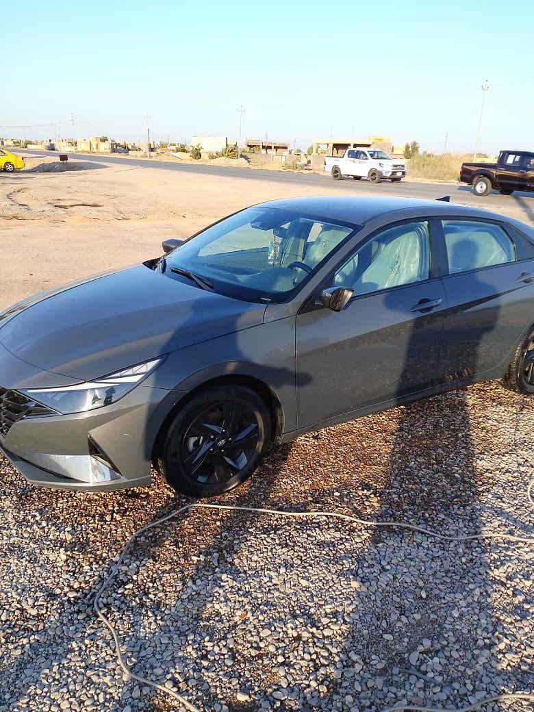 السلام عليكم
هونداي لانتره 2023حره بدون رقم تترقم جميع المحافظات بيه 3قطع بدون ضرر عابر سياره جديده ما ناقصه شي موصفات تحكم استيرن بصمه تشغيل بصمه أبواب ردارات جانبيه شاشه كامره دواره 3وضعيات قياده سعر 115وبيه مجال رقم صاحب السياره ***********مكان السماوه المركز مگلف بل نشر
