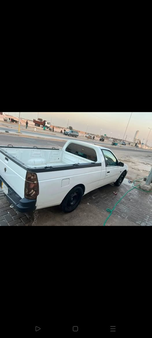 سلام عليكم بيكب اريدو مديل 16 مكفوله ضربه وتبديل مكينه كير حداديه تايرات جديد تبريد وياه سويج  جاهزه من كلشي مكاني بصره سعره  38وبيه مجال تواصل ع رقم ***********
