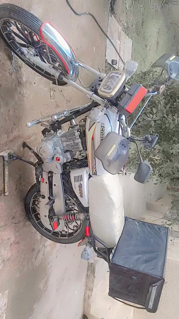 السلام عليكم دراجه ايراني موديل 25اوراق دراجه ماناقصها شي كامله بصمات عدد 2تشغيل عن بعد المكان هور الباشا التاجي700وبيها مجال ***********
