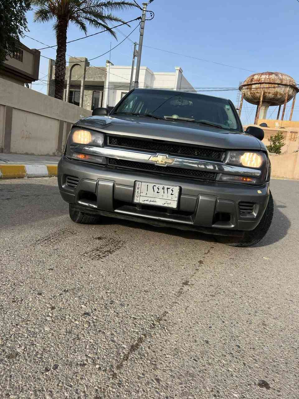 للبيع بلايزر موديل2008 السياره رقم ديالى  لحد 2028  سنويه تصقط  مكينه كير جديد شاده حداديه مضبوطه السياره ماتصرف عليه ربع ومكفوله من الضربه  بس بيها رش بدون دواخل جه السايق والباقي مكفول محرك ابيض كهربية كله شغله سياره جاهزه من كلشي شاشه سستم سماعات كامره امامي خلفي
منظومه غاز جديد شاده
مكان ديالى جلولاء 
سعر 100
استفسار ***********
