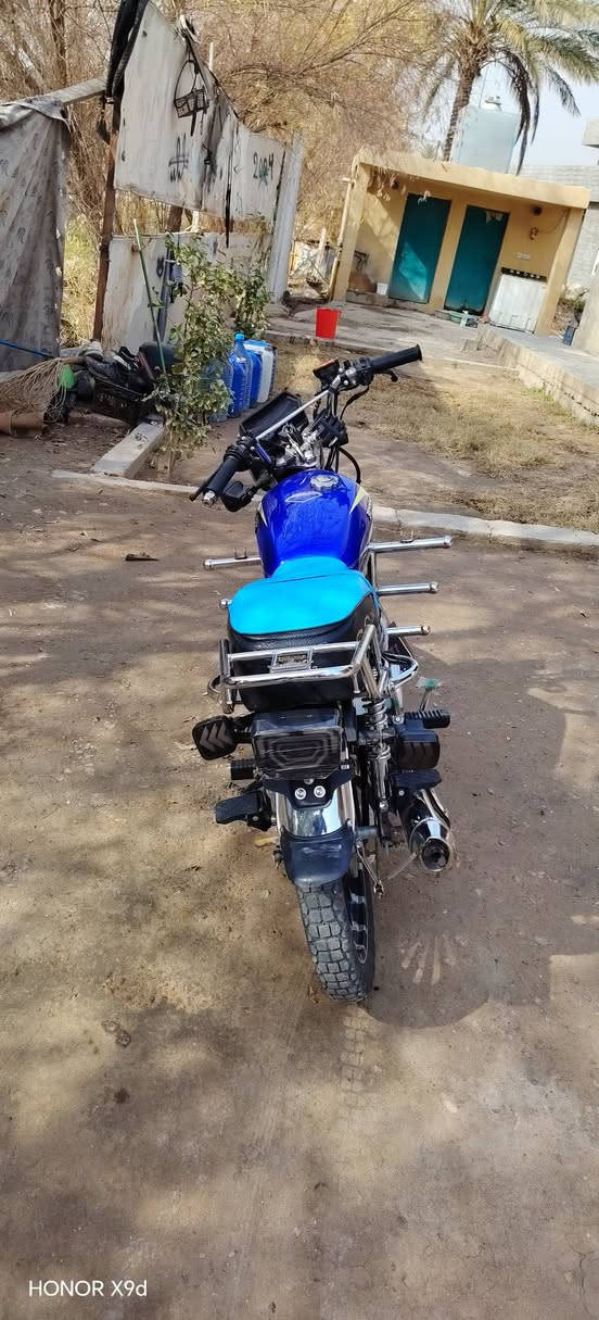 متاح للبيع دراجة موديل 25نضافة كدامك محرك 200تخم تاير كهربائيات كلشي شقال بس رون يراد واير وكافي المكان الكرمة الكناطر السعر 700وبيهة مجال الشراي يتصل /  ***********
