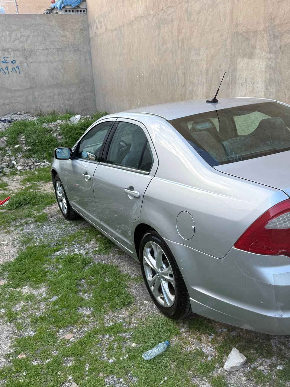 فیوژن مۆدێل ٢٠١٢ 
مواسەفاتSE 
یەک بست بۆیاخی هەیە لەگەڵ دەرگایەکی گۆڕاوە بە شەریکە 
ماڵی دۆستە 
داوای ٩٥ گەڵاو معامەلەیی لێئەکەم 
*********** السليمانية, العراق
