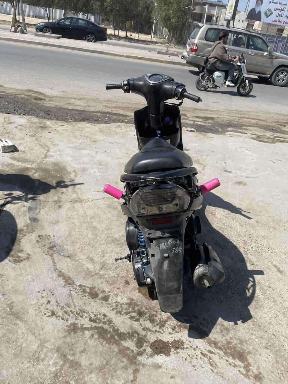 السلام عليكم ماكس عدله كامله كفرات كهربائيات كله شغاله كلج امامي خلفي رياضي دشبول رياضي الدراجه نضيفه بشكل ابريكات امامي خلفي السعر ٣٧٥ وبيه مجال وبل خدمه رقمي واتس ***********عنواني بغداد بلديات نهايت شارع المصرف
