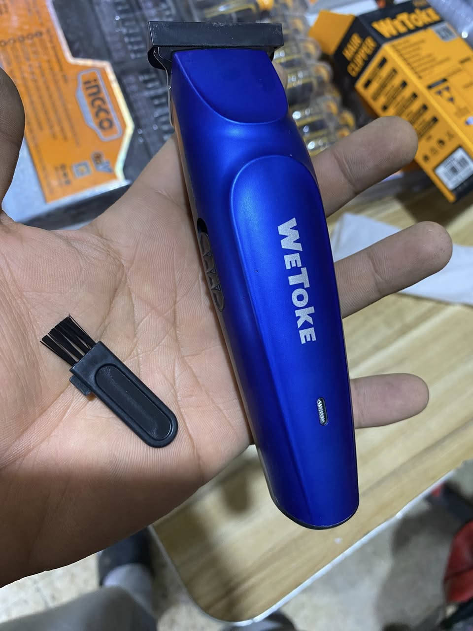 مكينة حلاقة وي توك الاصلية تستعمل للحلاقة الخفيفة 
١٠ الف 
توصيل ٥ الف


**إذا كنت صاحب هذا الإعلان وتريد حذفه لأي سبب، رجاءا أرسل رسالة إلى الدعم الفني**