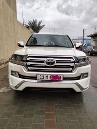 من رخصة الادمن لاندكروز موديل 2018 رقم بغداد  مكانها بغداد حي الامانه ...