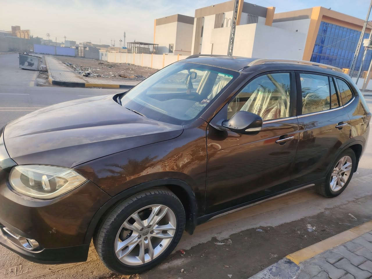 برلنس موديل ١٤ بأسمي مكفوله من الصبغ والضرب فقط بارد بيه اتصل على ***********
