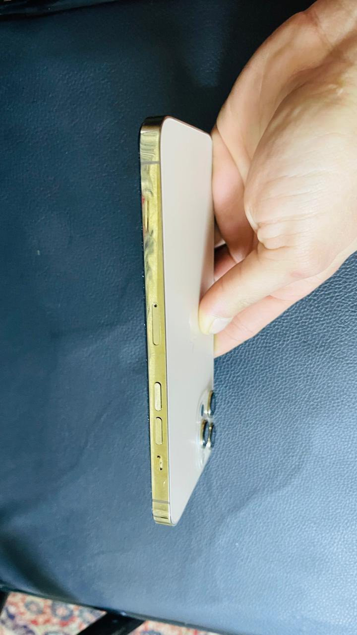 سلام عليكم للبيع ايفون 12 برو ماكس مبدل شاشه وضهر مكسور ذاكره 256لون ذهبي بطاريه بلاديه 75 مكاني بغداد الدورة السعر 300 وبي مجال بسيط *********** رحمه لوالديكم لي ميعجبه لسعر يعبره للمنشور
