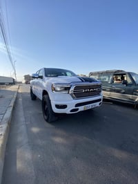 RAM LARAMIE 1500 .دوج رام لارمي موديل: 2023 رقم: بغداد  المحرك: V8 5/7...