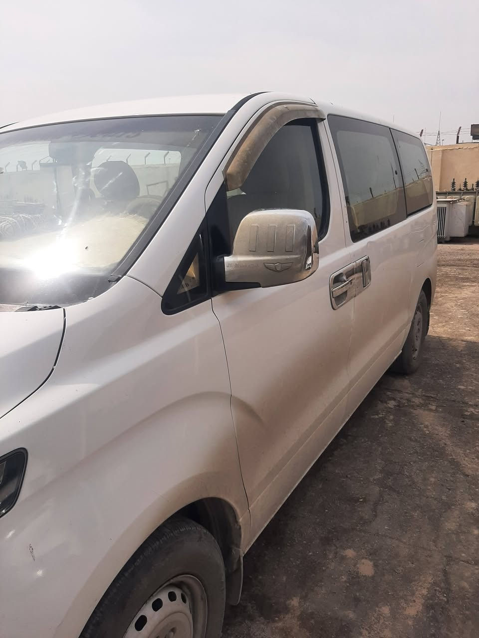 السلام عليكم ورحمة الله وبركاته ستاركس مفتوح للبيع موديل ٢٣ اصل ١٩ رقم بصرة انكليزي قبل شهر مجفت مكينة وخير من الله*********** للإستفسار  بيع مستعجل مكان بصرة
