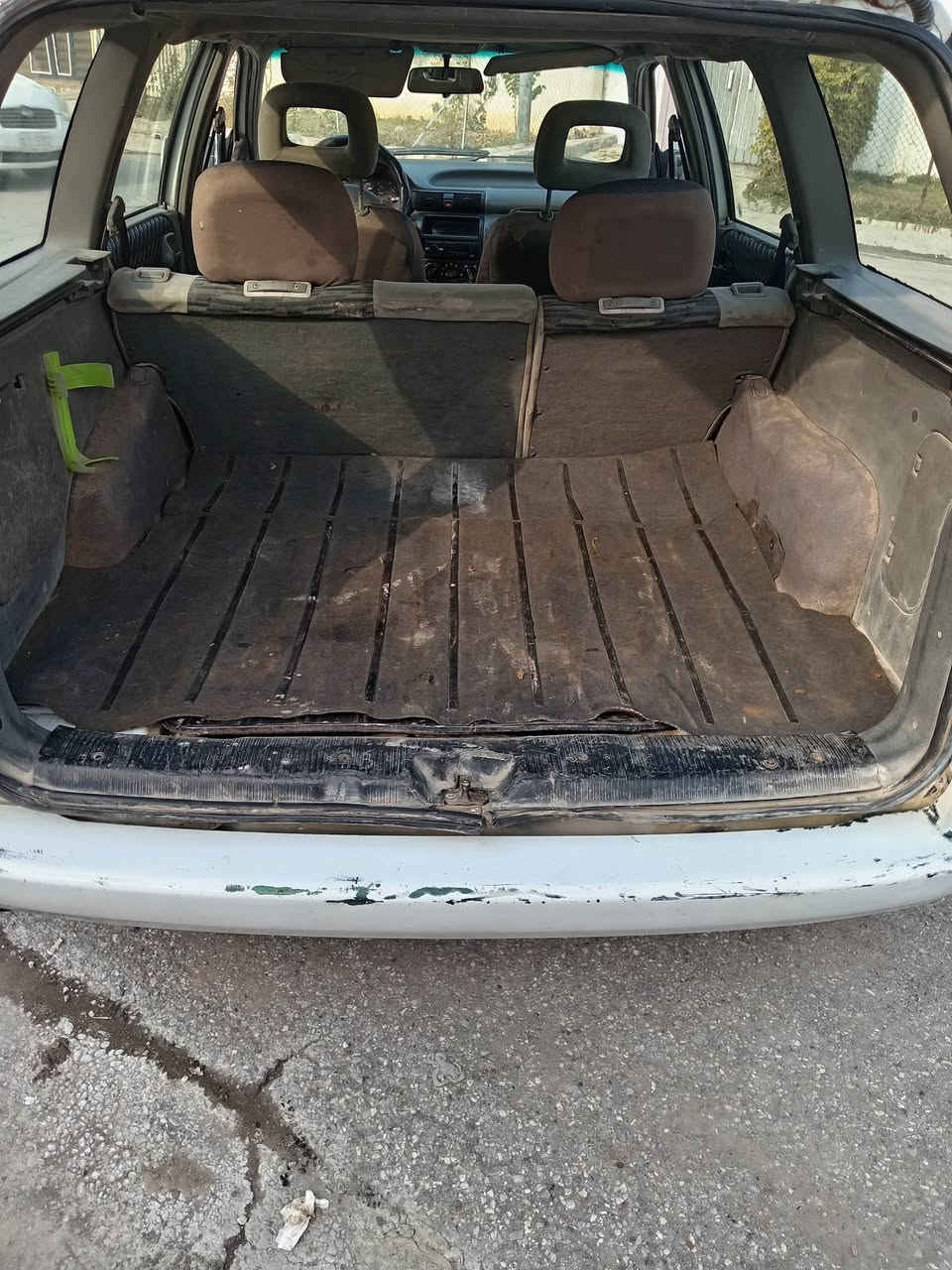 سلام عليكم اوبل استر 1992 بيها سلايت
رقم نينوئ انكليزي جديد بيها كابون بانزين 

مكينة مال كصة شرط كير شرط بدون ضرر بدون صبغ بس دواير + دوسات شرط التحويل سياره بسمي السعر الاتصال على الرقم الموبايل ***********
***********
