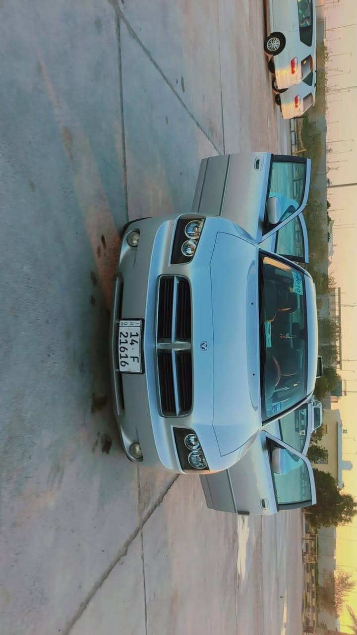 جارجر 2010
مكينه 3500
كفاله من الضربه والصبغ والتبديل
***********
