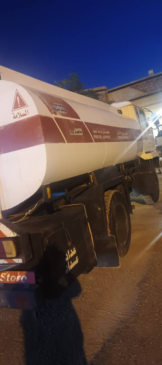 هينو  للبيع موديل 1988   مكفوله  حموله 9500  مكان الفلوجه   الاتصال ***********اثير *********** كورك
