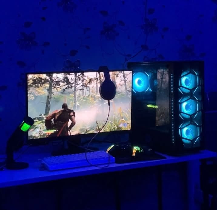 للبيع كيس PC Gaming فقط 🔥

🔹 CPU: Ryzen 5 5500
🔹 GPU: ASUS GTX 1080 8GB
🔹 Motherboard: MSI B450
🔹 RAM: 16GB DDR4 3200MHz (2×8GB)
🔹 Storage: M.2 SSD 128GB + HDD 500GB
🔹 Power Supply: 550W 80+
🔹 CPU Cooler: RGB Air Cooler
🔹 Case: MASS مع 4 مراوح RGB

✅ الجهاز نظيف وجاهز للاستخدام، مناسب للألعاب والشغل اليومي، وما يحتاج أي تبديل.

💰 السعر: 700,000 دينار

📞 للاستفسار أو التواصل (واتساب واتصال):
***********
