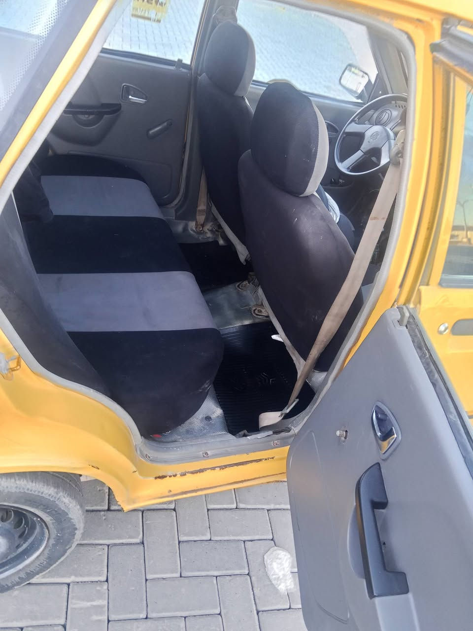 بلاش بلاش فقط 10 ورقات وبيه مجال جدن بسيط   سلام عليكم عيني سايبه موديل 12 بيه ضربه شغاله فقط بيه نواقص بسيطه رقم احمر صدامي نجف عليه هيه 5 ورقات تريد ادور تريت تشتغل بيه عدي رقم رعيه راد تحويل وبعد ما توصلت ويه ابيع هل موجود ***********
