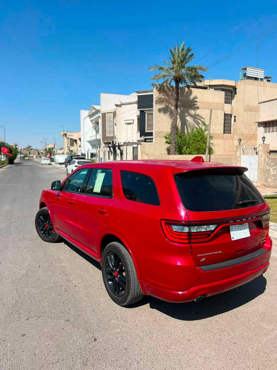 للبيع دودج دورنكوv6 GT موديل 2021 ❤️🔥
* موديل: 2021
* محرك 3.6L V6 Pentastar
* دبل (دفع رباعي AWD)
* قير أوتوماتيك 8 سرعات
* ممشى 104000 كم فقط
* وارد أمريكي (صور الحادث موجودة مع الإعلان بكل شفافية).

المواصفات:

* شاشة كبيرة مع Apple CarPlay وAndroid Auto
* تشغيل بصمة وريموت ستارت
* كاميرا خلفية مع حساسات
* مقاعد جلد
* مثبت سرعة
* تكييف أوتوماتيك ثلاث مناطق
* جنوط GT سود أصلية قياس 20 إنش
* إنارة LED أمامية وخلفية
* ثلاثة صفوف مقاعد تتسع إلى 7 ركاب
* هود GT الرياضي مع فتحة تهوية
* أنظمة أمان وثبات إلكتروني

الوارد أمريكي، وصور الحادث قبل التصليح موجودة داخل المنشور
سعرها 250 وبيها مجال بسيط 

***********
