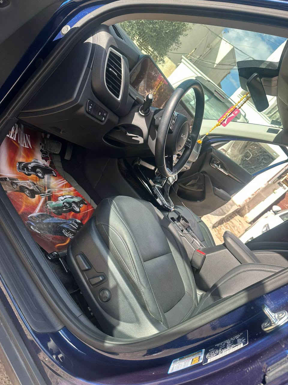 السلام عليكم

كيا سيليتوس 2024 فئة ex اعلى مواصفات رقم بغداد بأسمي السياره  صور الحادث موجودة بالمنشور  ماشيه ١٤ الف  ميل 

المواصفات : بصمه/داخل جلد اسود / رادارات امامية وخلفي/ رادار تعديل مسار / رادار جانبي / مود درايف /اطفاء ذاتي / شاشة كبيرة / مانع انحدار / كروس سرعة / مانع انزلاق / تدفئة تبريد كشنات/ تدفئة ستيرن/جنطه كهرباء/ كشنات كهرباء/  وبعد اكو مواصفات محرك 2000 دوش

مكاني بغداد 

السعر 19400$ 
رقم التلفون *********** بغداد, العراق
