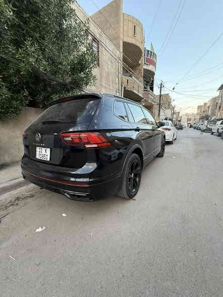 السلام عليكم فولكس واكن تيكوان للبيع واريد امريكي حاثهه جاملغ وبنيد السياره ار لاين مديل 2023 السعر 195 وبيهه مجال *********** ماشيه 48Km
