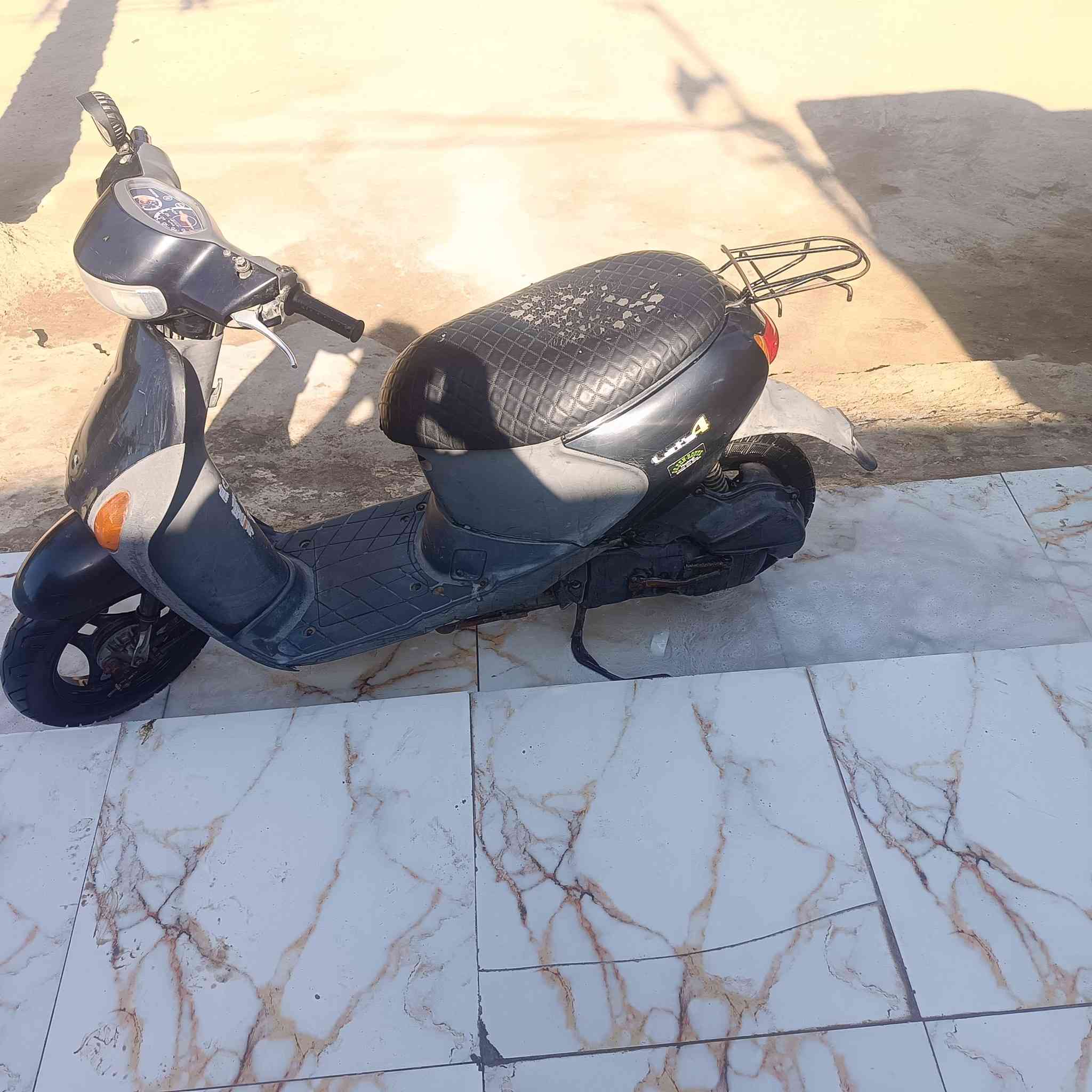 سلام عليكم ورحمة الله وبركاته
دراجه ساسوكي 60لبيع كلشي ما نقصه كلشي شغال بيه 250قفل استفسار اتصل ***********
