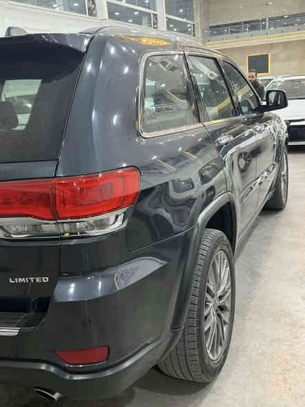 السلام عليكم جيب كراند شيروكي 2015 وارد امريكي حادث فقط الجوملغ بدون دواخل ولا الغود واربع اصابع بلباب الباقي كفاله  مكينه كير كفاله محرك 3600 المرغوب فئه لمتدد بصمه فتحه داخل جلد كشنات كهرباء فورويل قطعتين تبريد  4×4 ماوس بدون جكات   باب الخلفي كهرباء اشاير مري + شفط شاشه كبيره  حساسات خلفيه    رقم بغداد بسمي  انكليزي تحويل ثاني يوم الاستفسار ***********
