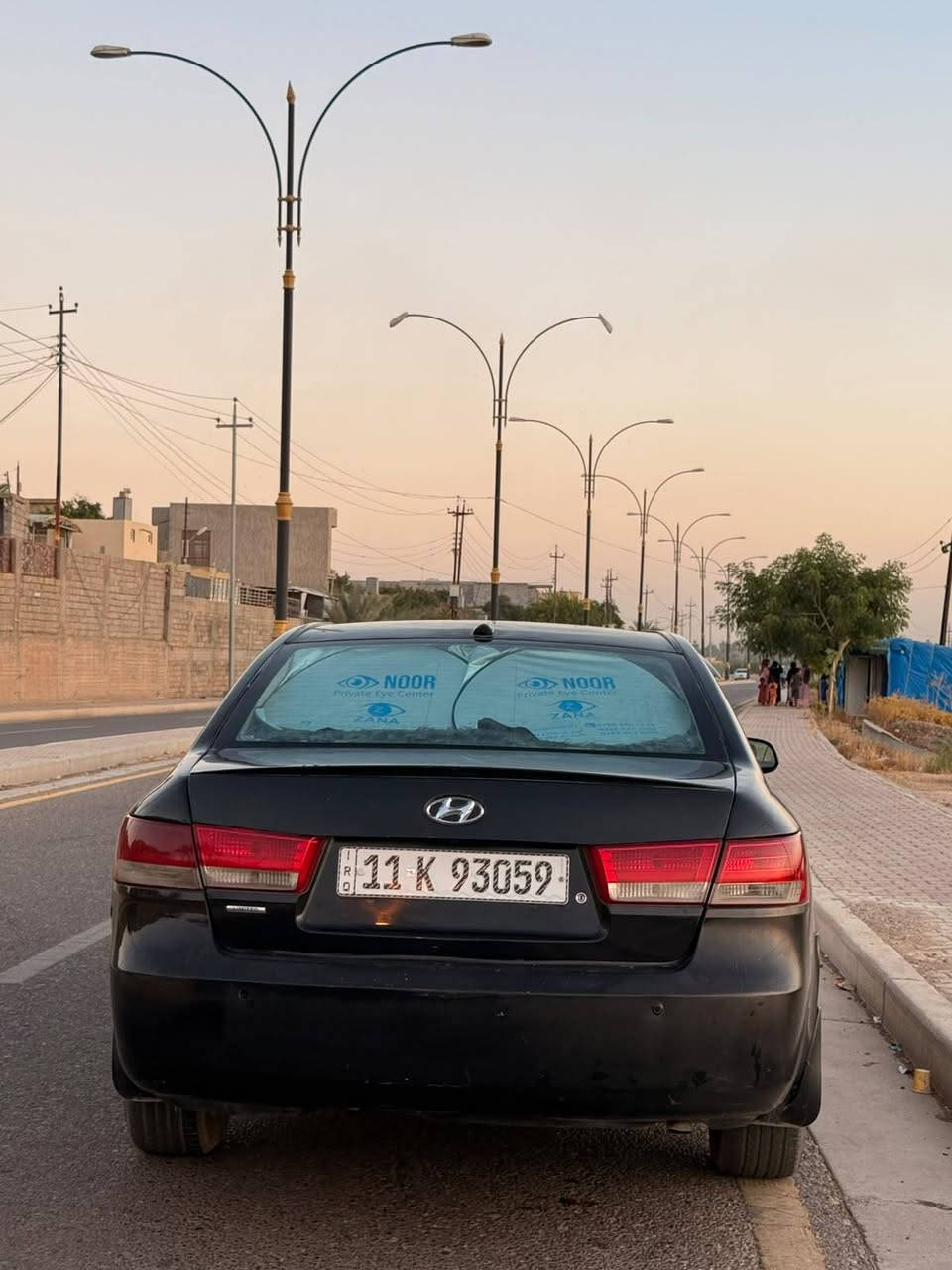 السلام عليكم 
سوناتا للبيع 2008 امريكي 
محرك 2400 دوش 
محرك كير مكفول 
تبريد 🥶
صدر جديد تخم تأير
مصبوغة حزام الجماليه 
ضرر جامرغ خلفي بجهت   اليسار 
بدون دواخل السعر 85$ وبيها مجال قليل 
للاستفسار الاتصال ع الرقم التالي 
***********
***********
