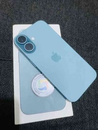 ايفون 16 عادي للبيع ذاكره 128 وبطاريه 100 ماستر وضمان بعدله شهر ونص جه...