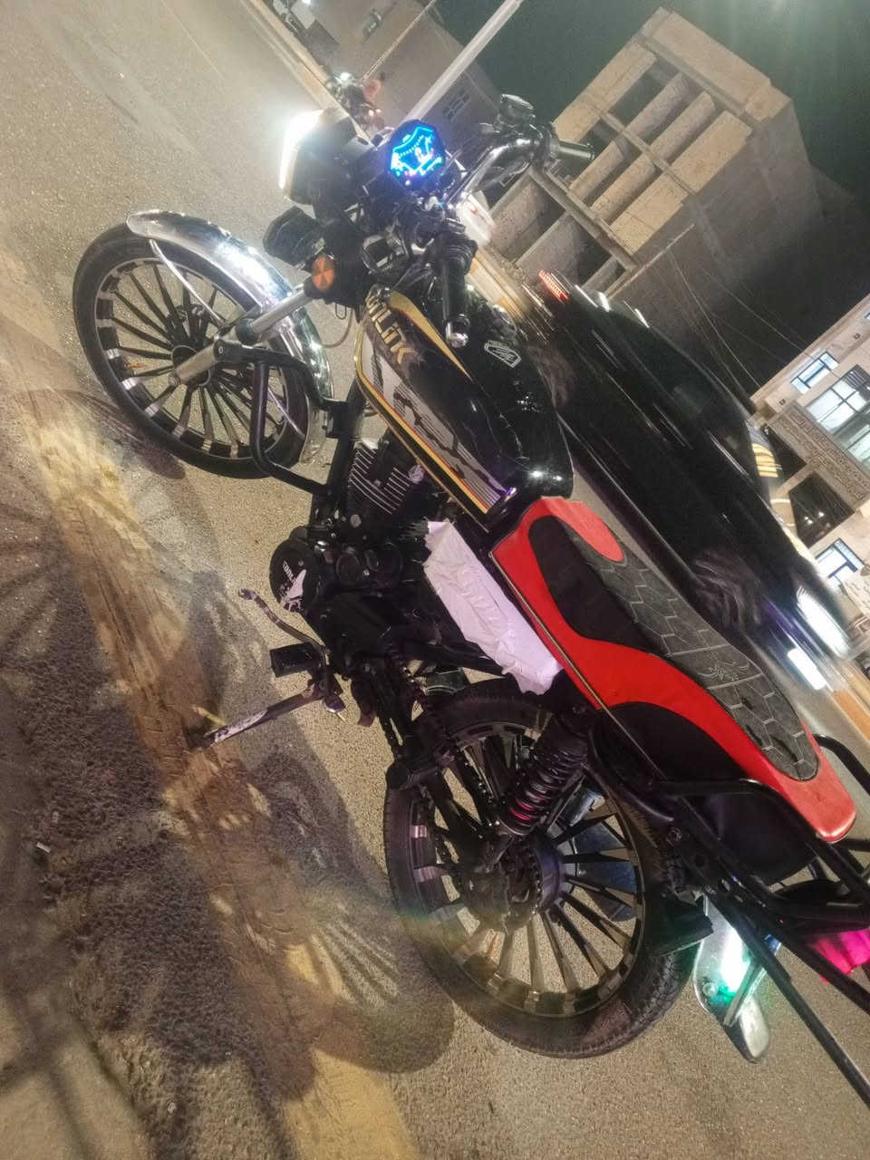 سلام عليكم 
للبيع ...
ايراني موديل 25 
محرك مكفول  كهربائياته كله شغاله دراجة كلش نضيفه 
يرادله بس ترتيب للكشن وصينيه مال وزنجيل 
مكان الدراجه التاميم ركن المدينه 
السعر 675بيه مجال بسيط حك الملاحضات البيه


**إذا كنت صاحب هذا الإعلان وتريد حذفه لأي سبب، رجاءا أرسل رسالة إلى الدعم الفني**