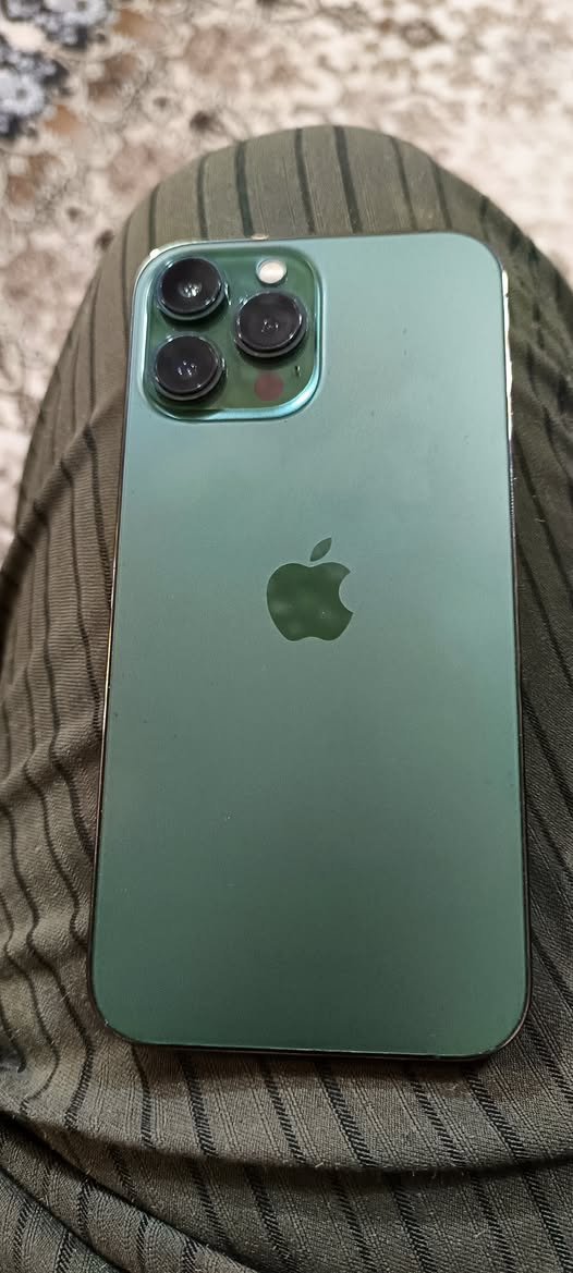 أيفون 13 برو ماكس
ذاكره 256
زيتوني 
مبدل هزاز وكاله بدون اشعار وكاله 
التلفون نظيف.كلش 
بطاريه 79
الجهاز شرق أوسط مع كارتون
السعر 650
***********
بغداد الشعب
