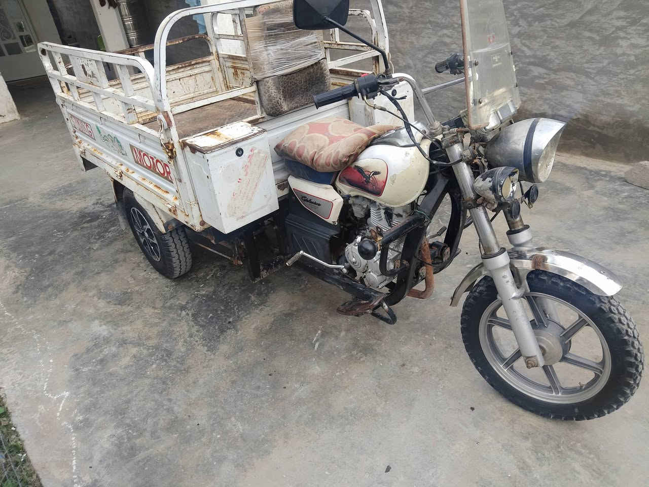 السلام عليكم ستوته ام طير للبيع موديل 2018 مكينه 2022 اوراق كامله اصولي تخم تاير جديد رقم الهاتف ***********
