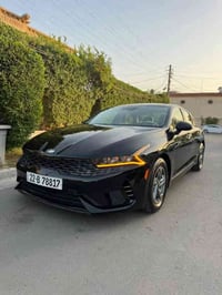 كيا k5 موديل 21 ماشية 48 الف ميل   السيارة جديدة بمعنى الكلمة وكامله م...