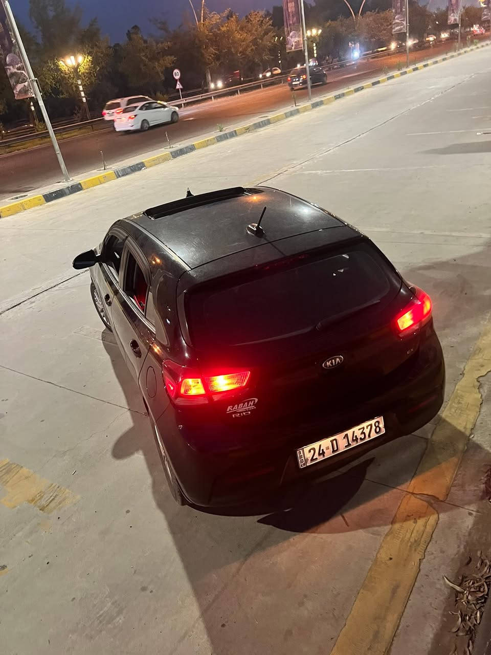 كيا ريو 2018 فول 
بصمه
 سلايت 
تدفه كشنات
هيتر ستيرن 
ضررها قطعتين باب السايق والباب الخلفي 
 ايرباك ستيرن طاك فقط 
رقم دهوك 
سياره باسمي تحويل 
وارد كندي 
سعر110 وبيها مجال للشراي


**إذا كنت صاحب هذا الإعلان وتريد حذفه لأي سبب، رجاءا أرسل رسالة إلى الدعم الفني**