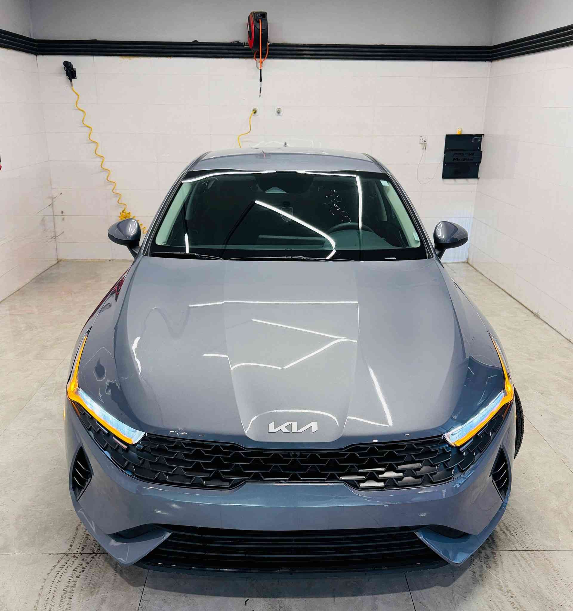 سلام عليكم كي5 مديل 2024 ضرر جاملغ مبدل نفس الون لايت اصلي ورصعه بلبنيد تعديل بارد والباقي مكفوله من كلشي ماشيه 9  مكان اربيل سعره 165 بيه مجال ***********
