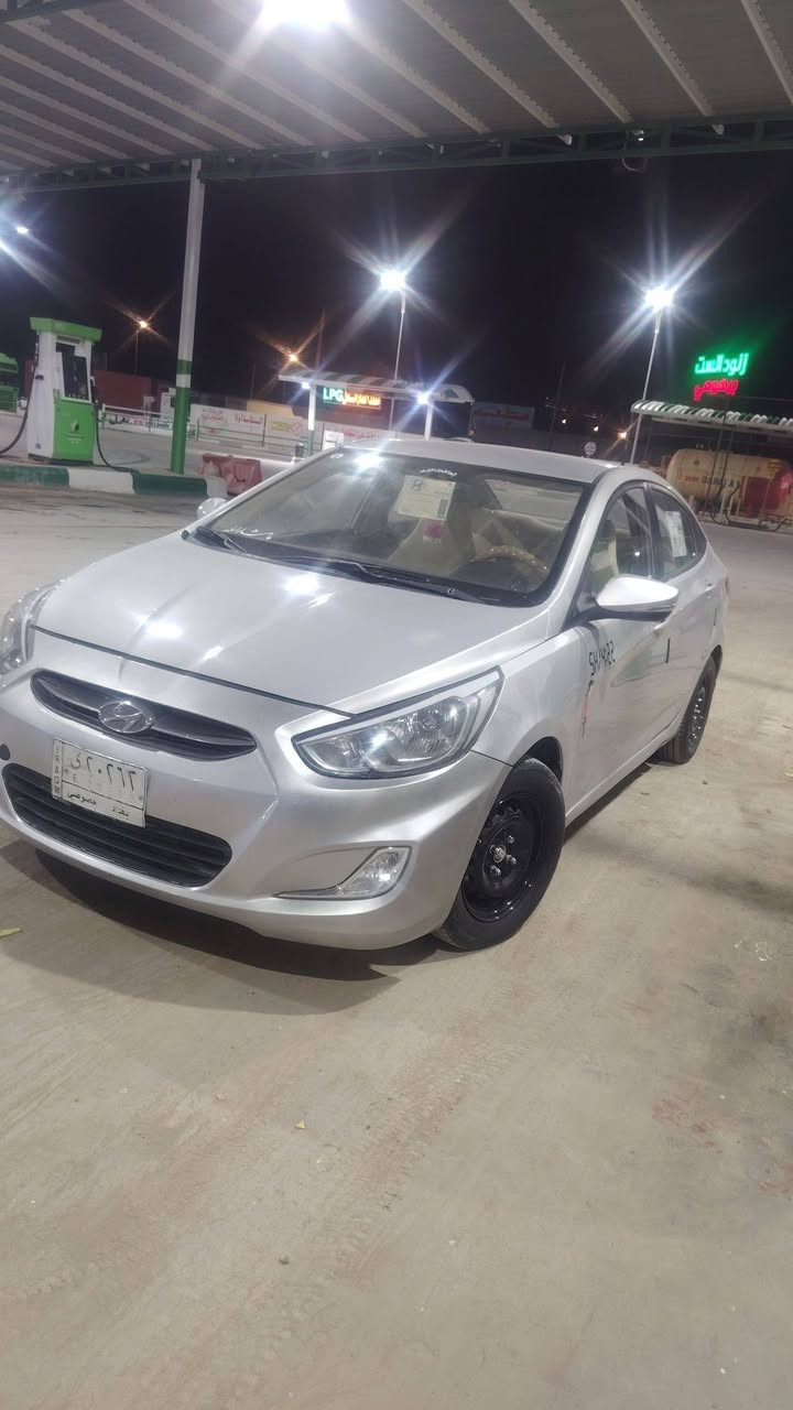 اكسنت موديل ١٦ خليجي محرك ١٤٠٠ حاويه  كيرمبدلهAT محرك وكير كفاله سياره بيهه ٣ قطع رش صبغ فقط بدون ظرر وبدون دواخل نهائيا صبغ اثر شخوط فقط  وصور قبل الصبغ موجودات وبيهه شخوط باردات قليل جدا  سياره جاهزه تخم تاير جديد باتري قبل يومين شاده جديد حداديه حلوه وترايهه كلش حلو سنويه لل ٣٠ تحويل مباشر سعرهه ٨٧ وبيهه مجال مكاني واسط العزيزيه  ***********
