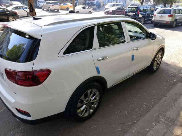 سلام عليكم
لبيع سورنتو 2019 خليجي تحفه 
مكفوله كفالة عامة حتة الدعاميات حته من الشخط 
كير محرك صدر تخم تاير كله شركه 
سياره برقي ما مفتوح بيها بوضع الزيرو 
6 سلندر 
7 راكب 3 قطع تبريد 
بردات خلفيه يدات نيكل+ بصمه 
بصمه تشغيل 
كامره دواره 
4 انضمه قياده 
سايد بريك بصمه 
ترحيب 
صندوك كهرباء 
كتلوكات الشركه او بصمتها الثانيه ما مستخدمه سبير ما نازل كل غراض الشركه موجوده 
بعد الفابلون ولايلون الشركه 
سياره بنضام الزيرو 
ماشيه 32 الف حقيقي 
سياره مالت البيت ستلام شركه 
رقم بغداد الدولي بسمي 
مكاني بغداد 
***********
