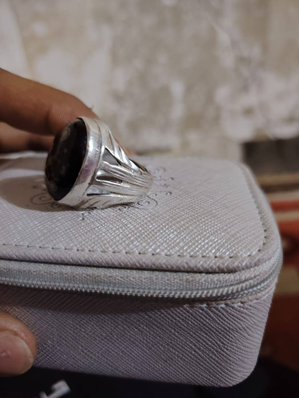 عندي خاتم فساد مراوس او بيع. شرط نضره من اول ساعه بيع 500 دولار
مراوس بخواتم يرهم


**إذا كنت صاحب هذا الإعلان وتريد حذفه لأي سبب، رجاءا أرسل رسالة إلى الدعم الفني**