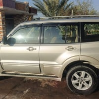 باجيرو 2006كلشي موظح بلسونار السعر 115 مكلف بلنشر 07801770421