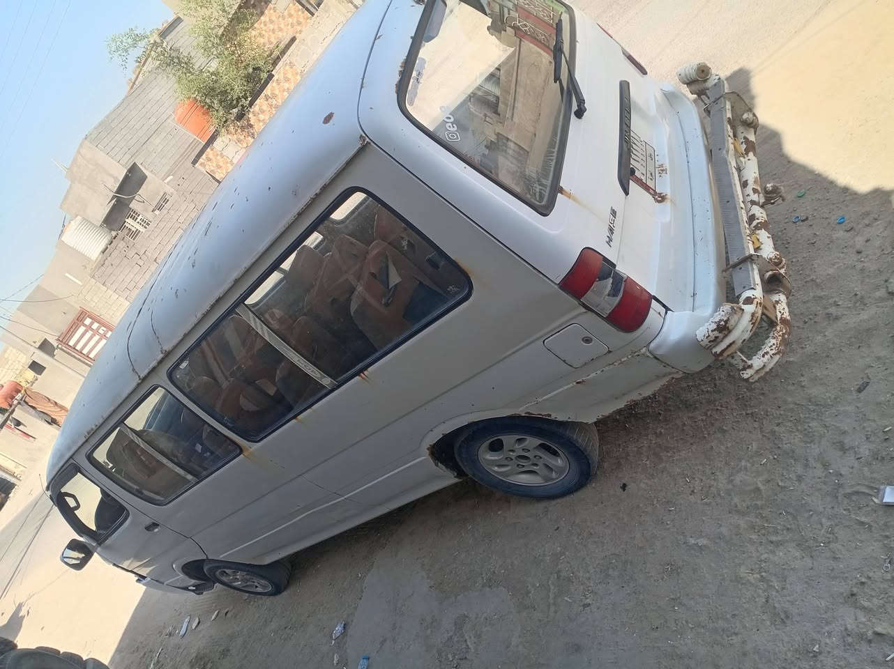 سياره جنبي 2013 مطلوبه للمصرف راعيها الشرعي موجود سعر 30 وبيها مجال بسيط
‏‪0788 854 6000‬‏
