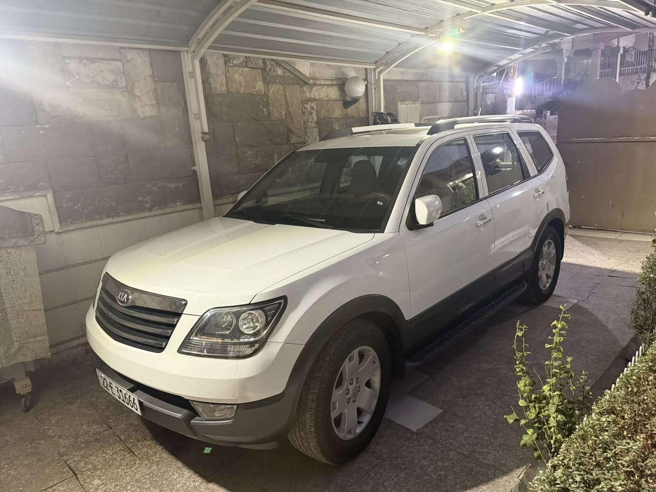 السلام عليكم للبيع والمراوس
كيا موهافي موديل 2014 خليجي مكفوله
 فول مواصفات
#المواصفات
سلايت روف
بصمه تشغيل
شاشه كبيره
كاميرا
مثبت سرعه
ترحيب عند الاقتراب
دواخل جلد
كشن كهربائي
تحكم ستيرن جهتين
حساس خلفي
مري قلاب
حساس
كشنات تدفئه
لايت لد امامي وخلفي
مكينه 6 سلندر ما مفتوح
7 راكب 
3 قطع تبريد
وباقي مواصفات الموهافي معروفه
مكان سياره بغداد البنوك
السعر 173 وبيه مجال
للأستفسار عل الهاتف
‪***********
