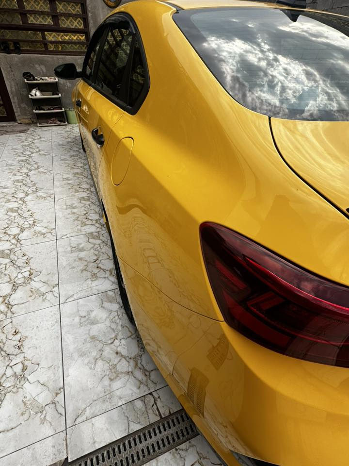 كيا فورتي وارد أمريكي جيتي لاين اعلى فئه بصمه تشغيل وابواب   حادث جاملغ وبنيد بدون دواخل ولا شاصي السيارة ليبل واحد بدون تبديل صور الحادث بلمنشور 
محرك دوش 2000
موديل 20 
السعر 148
***********
