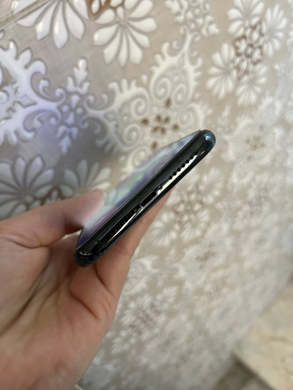 ١١ برو ماكس ذاكره ٢٥٦ جهاز ممفتوح بلاد بطاريه ٧٤ شحن كلش زين على الفحص
سعر ٣٠٠ قفله من الاخير 
بغداد ***********
