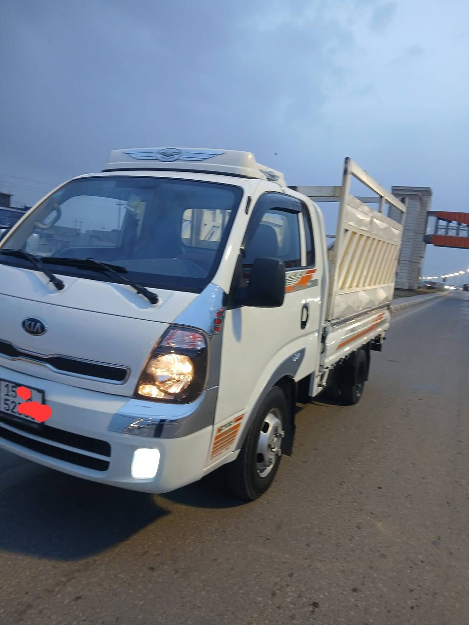 بسم الله
كيا فحل للبيع موديل 2015رقم انبار انكليزي 
سنويه ل 2031تحويل مباشر 
مكفول كير محرك اكسل شاصي ورقم شاصي واضح تخم تاير محور تاير خلفي محجل دوشمه كهربائيات كلها شغاله
124وبي مجال اتصل وتدلل ***********مكان سياره رمادي
