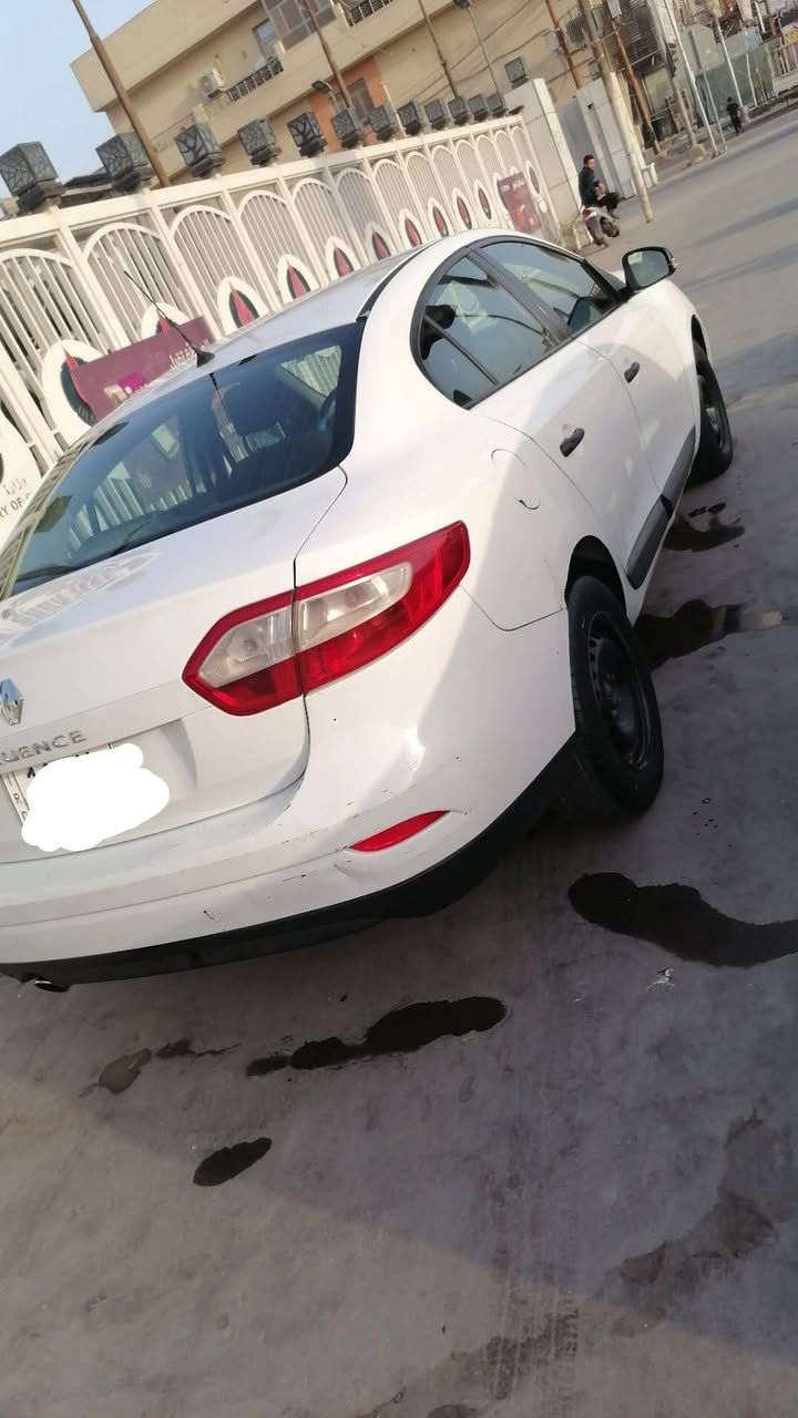 سلام عليكم رينو فلاونكس 2012 
سياره جاهزه مانقصهه شي 
مكانهه بغداد 65 وبيهه مجال
***********
