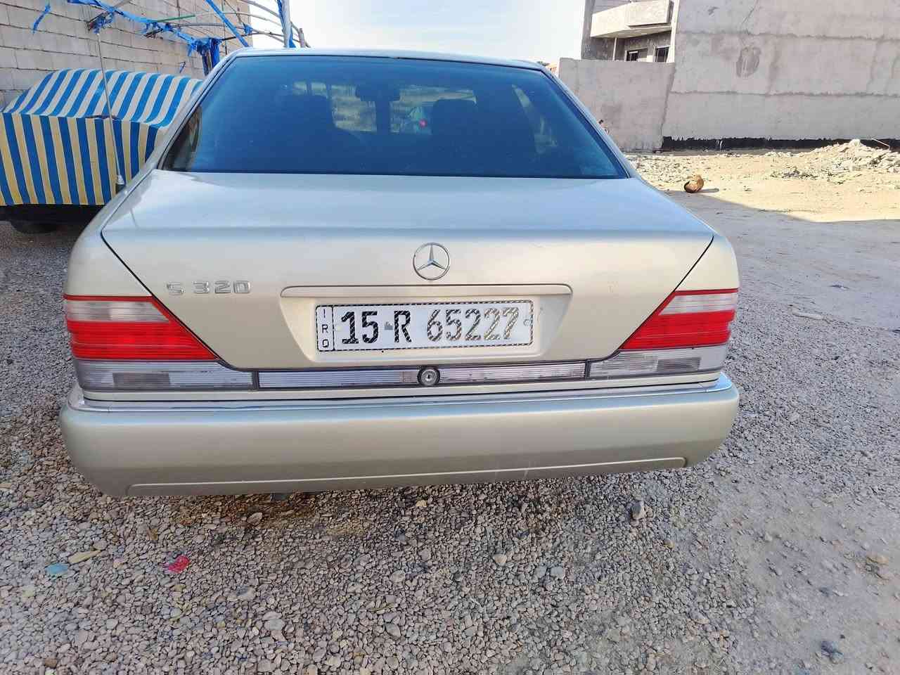 مارسدس شبح للبيع باسمي تحويل  مباشر موديل 92  لون اصفر ذهبي مكينه 320 تبريد تخم تاير عنوان الانبار خالديه حبانيه رقم هاتف ***********
