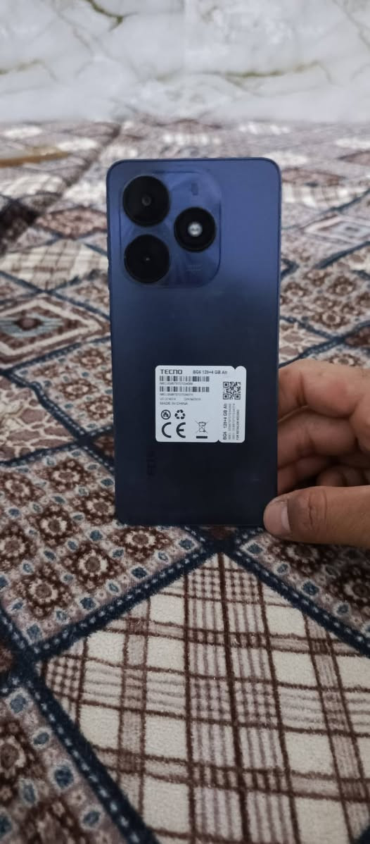 السلام عليكم جهاز تكنو نظافه فول ذاكره 128 السعر 120 وبي مجال العنوان حي الشهداء قرب عمره الجنابي انتصله على هذا الرقم واتساب تعالي خاص ***********
