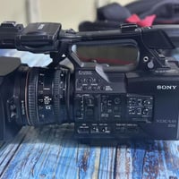 للبيع كاميرا سوني xdcam   pm 160 تشتغل قنوات او تفيد اعراس قاعة للبيع ...