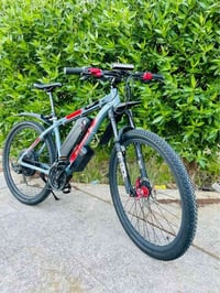 🩶 للبيع بايسكل جبلي شحن حجم 29 فريم عالي  فول مواصفات بريكات دهن ماركه...